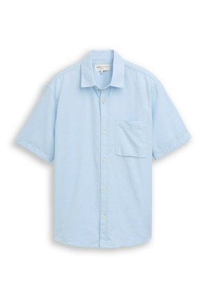 TOM TAILOR DENIM, RELAXED FIT KURZARMHEMD MIT BRUSTTASCHE - Vapaa-ajan kauluspaita - light blue structure