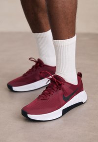 Unselected, team red/black/dark team red