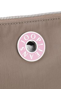 JOOP! Jeans GIOCOSO LETIZIA MVZ - Borsa a tracolla - taupe
