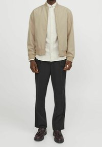 Jack & Jones PREMIUM Bomberjacka - beige