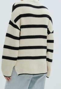 EDITED Sweter