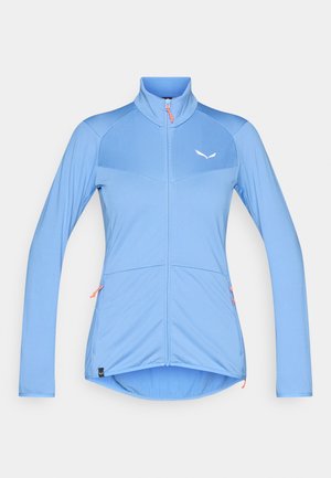 Chaqueta atlética azul claro con cuello alto, cremallera frontal completa, tejido texturizado y tirador de cremallera naranja; cuenta con bolsillos laterales y detalle de logo.