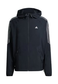 Čierna kapucňová bunda so zipsom, s striebornými pruhmi na ramenách, dvoma bočnými vreckami a logom Adidas na hrudi.