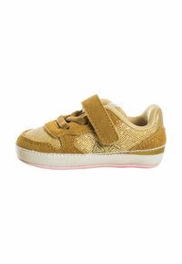 Sneaker in suede e rete color sabbia con cinturino in Velcro, punta rotonda e suola in gomma rosa. Presenta un motivo testurizzato e accenti a contrasto.