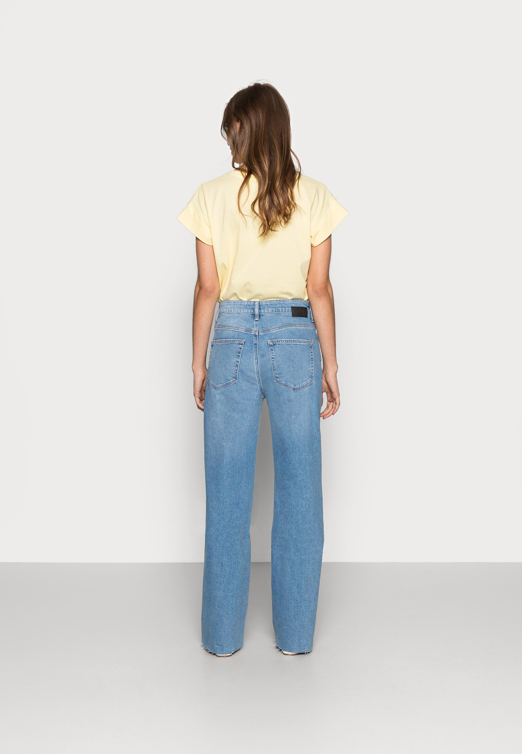 Mavi VICTORIA - Flared Jeans - shaded lt denim/lichtblauw - Zalando.nl