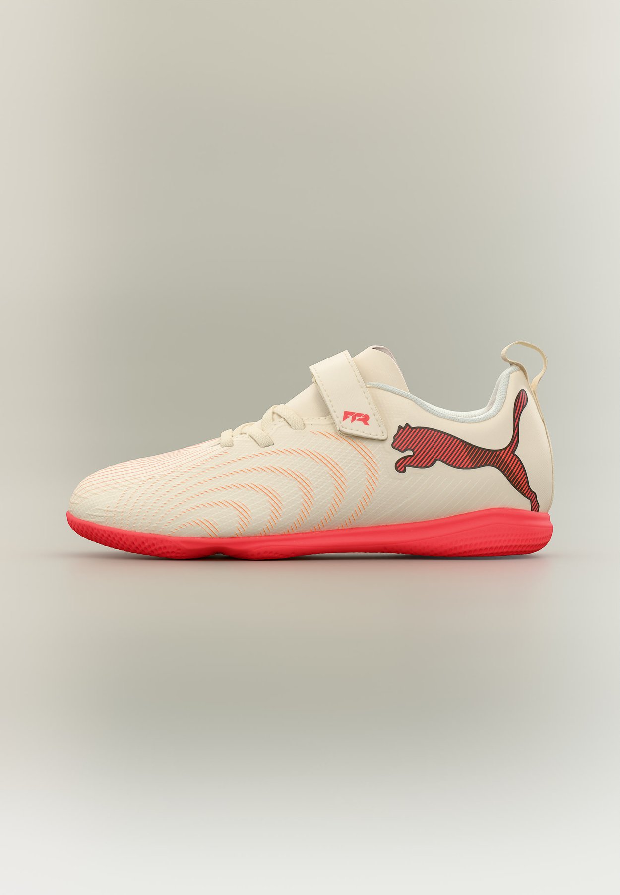 PUMA FUTURE 9 PLAY IT JR UNISEX - Indoor football boots - sugared almond/white/ultra red/black