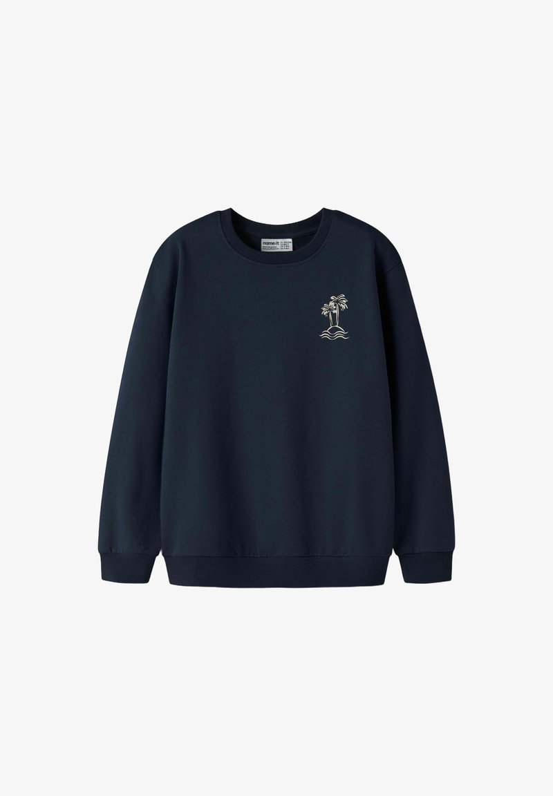 Sweat-shirt à col rond bleu marine avec un petit motif beige de trois palmiers et des vagues sur le côté gauche de la poitrine.