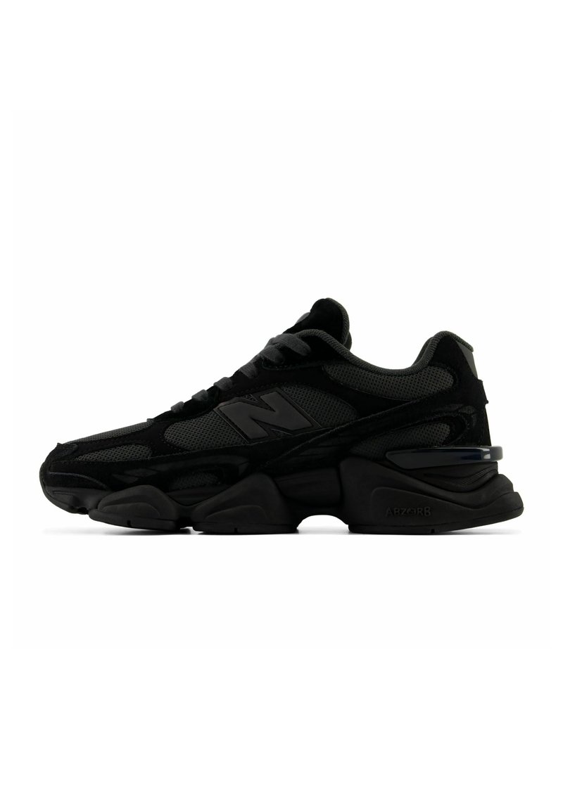 U9060 black blacktop/black