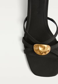 Stradivarius Slip-on sandaler - black