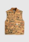 LEVI'S® X TOY STORY VEST - Väst - anniversary all over navy red