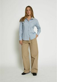 PEPPERCORN KASSIE  - Hemdbluse - s whitecap str.