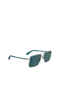 Occhiali da sole turchesi con lenti quadrate, sottile montatura in metallo argento e braccia turchesi. Le lenti sono di un verde scuro e offrono protezione UV.