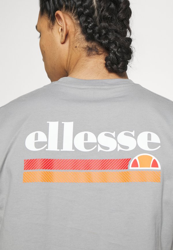 TRISCIA - Print T-shirt3