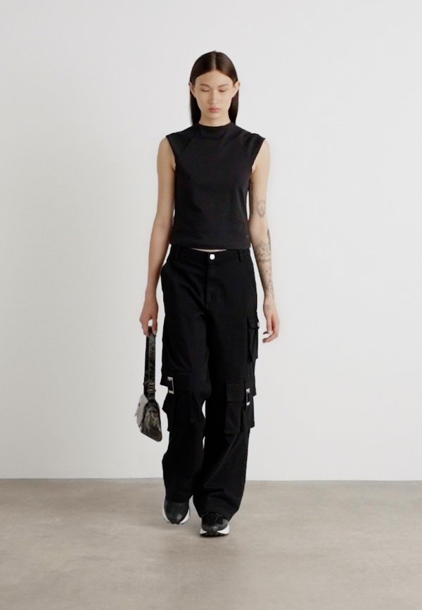 TAME RUNNING  - Trainers4