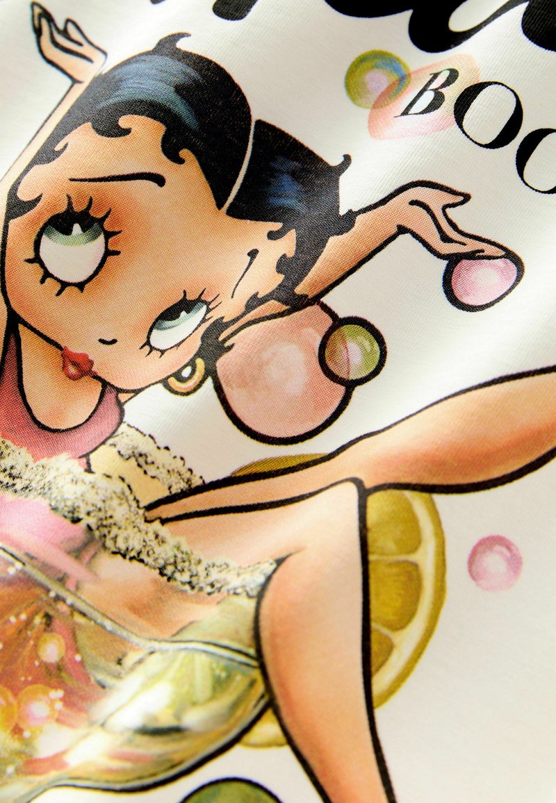 Next REGULAR FIT OFFICIAL BETTY BOOP LICENSE GRAPHIC BOXY SHORT - Main Image