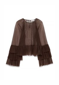 Blouse marron plissée à manches longues, ornée de volants superposés au bas et d'un col rond avec une fermeture en goutte d'eau au dos.