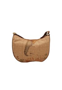 Borsa a spalla color tan con design di una mappa del mondo, dettagli in arancione e marrone, texture liscia e tracolla regolabile. Chiusura con zip.