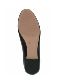 Suela de zapato negra con una superficie de goma de color marrón claro y textura. Presenta una forma redondeada, un ligero tacón y detalles de tamaño grabados en la parte inferior.