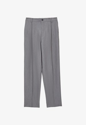 Pantaloni grigi realizzati in tessuto testurizzato, caratterizzati da un design a gamba dritta, pieghe frontali, chiusura con bottone e una vita con passanti per la cintura.