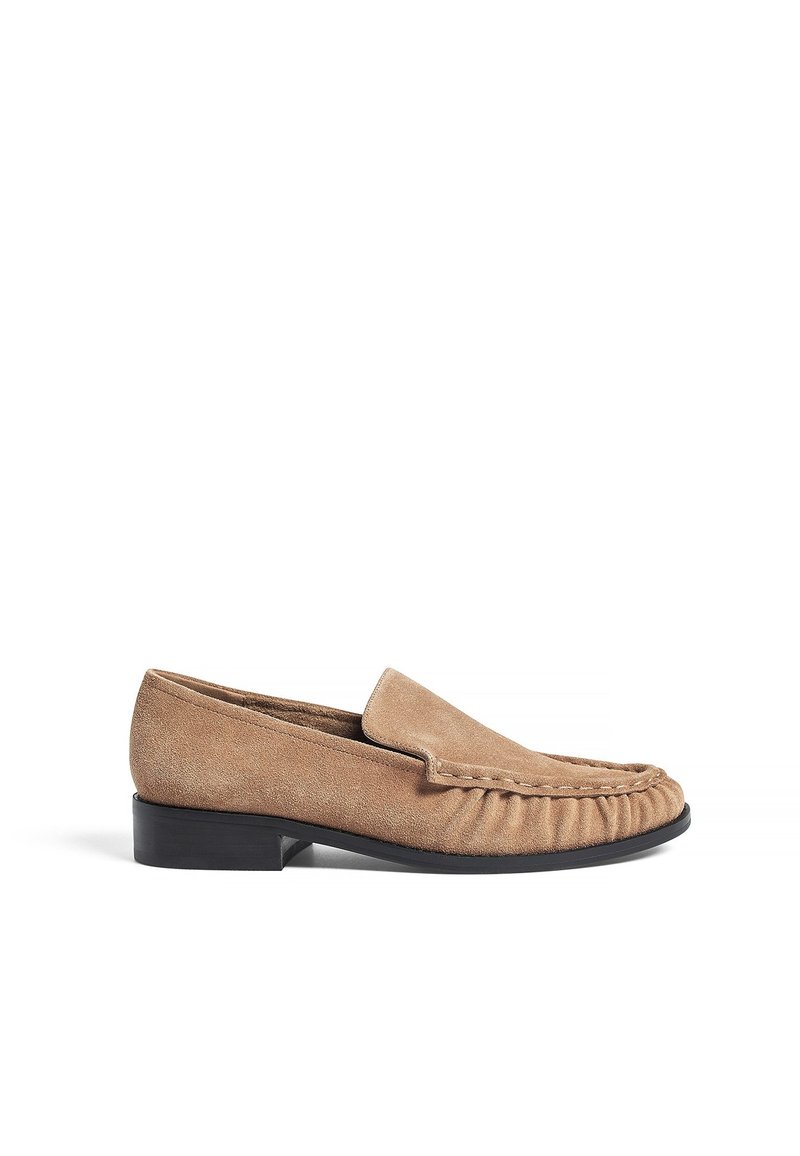 NA-KD GATHERED DETAIL LOAFERS Zapatos sin cordones beige - Main Image