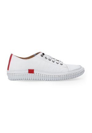 SNEAKERS - Sneakers laag - white