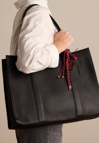 Manfield Shopper - schwarz