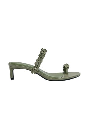 T-bar sandals - green