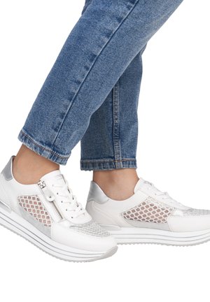 Trainers - weiss
