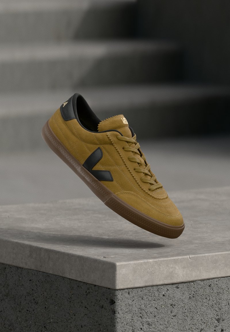 Veja PANENKA tent/black/bark/brown