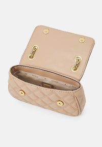 Guess GIULLY - Taška s příčným popruhem - beige