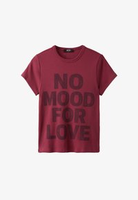 Selected, mottled dark red