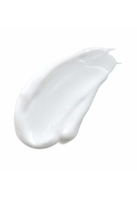 Crema o lozione bianca spalmata in uno strato spesso e uniforme; texture lucida con una leggera lucentezza, che mostra una consistenza morbida e cremosa.