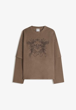 Brun langærmet sweatshirt med et grafisk design med fugle og blomster, lavet af blødt stof med en afslappet pasform.
