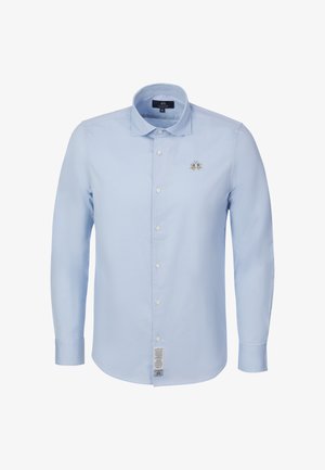 Hellblaues Hemd mit langen Ärmeln und Knopfleiste, klassischem Kragen und kleinem besticktem Logo auf der linken Brust.