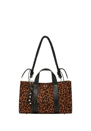Borsa a stampa leopardata marrone e nera con manici in pelle nera, tracolla intrecciata e un nappina decorativa con perline.