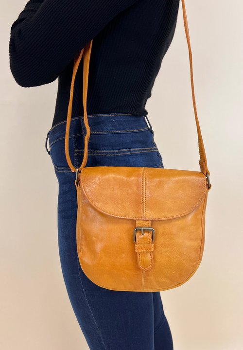 Handtas Zoey van leer bij – Gusti Leder