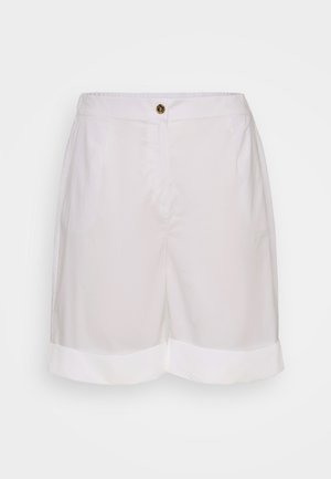Witte katoenen shorts met een knoopsluiting, voorzien van zijzakken en geklede boorden. Glad oppervlak en getailleerde pasvorm.