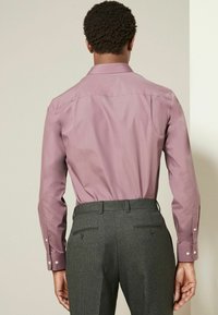 Next REGULAR FIT SINGLE CUFF - Formální košile - mauve pink