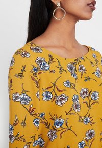 ONLY Blouse - gold-coloured