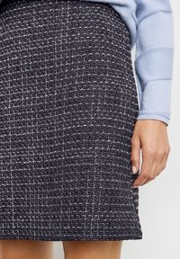 Gerry Weber MIT STRUKTUR - A-Linien-Rock - blau schwarz gemustert