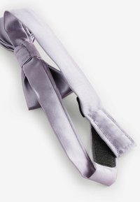 Valimata, lilac purple