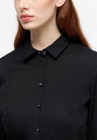 Eterna BAUMWOLLBLUSE - FITTED - Camicia - schwarz