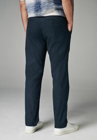 Next STRAIGHT REGULAR FIT niebieski