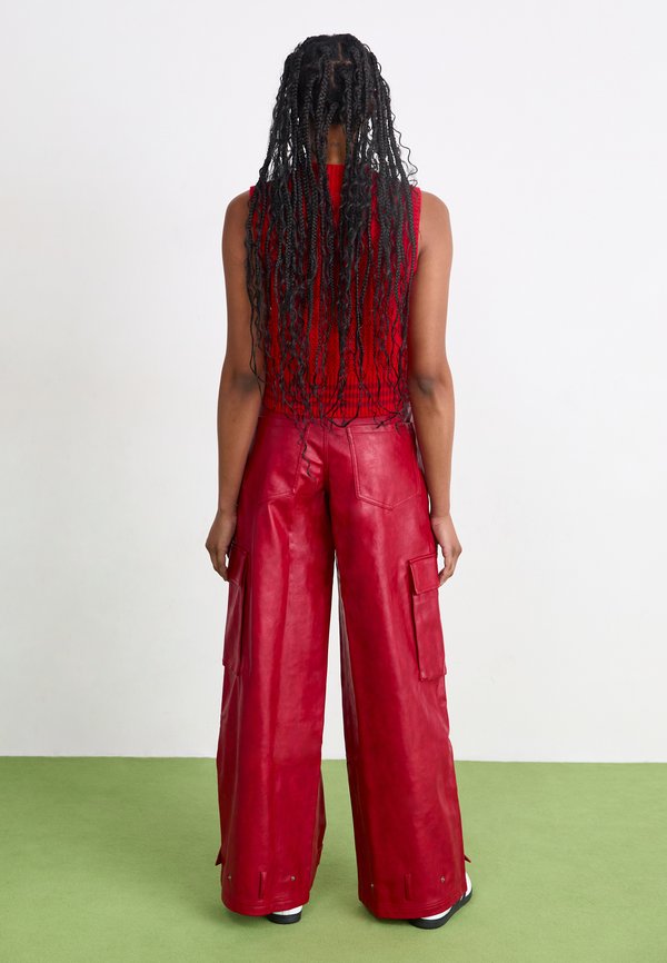 PANT - Cargo trousers - better scarlet3