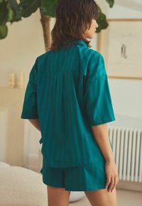 Next STRIPE SET REGULAR FIT - Pidžaamakomplekt - green