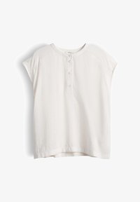 Unselected, light cotton