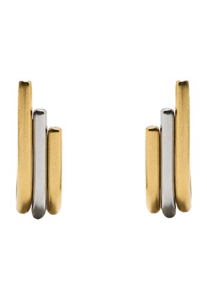 Para nowoczesnych kolczyków z trzema pionowymi prętami każdy, w naprzemiennych wykończeniach metalicznych w kolorze złotym i srebrnym.