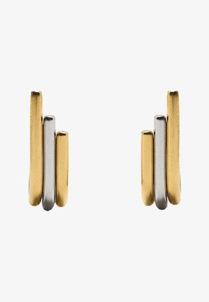 Para nowoczesnych kolczyków z trzema pionowymi prętami każdy, w naprzemiennych wykończeniach metalicznych w kolorze złotym i srebrnym.