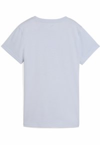 Světle modré tričko s krátkým rukávem a kulatým výstřihem. Měkká textilie, minimalistický design s malým logem na zadní straně.