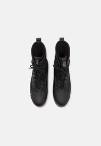 Converse CHUCK TAYLOR ALL STAR LUGGED 2.0 - Gležnjarji s platformo - black/sharkskin